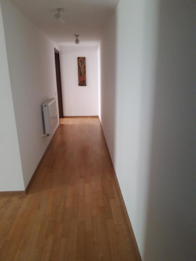 Papas Bucurestii Noi Appartamento *